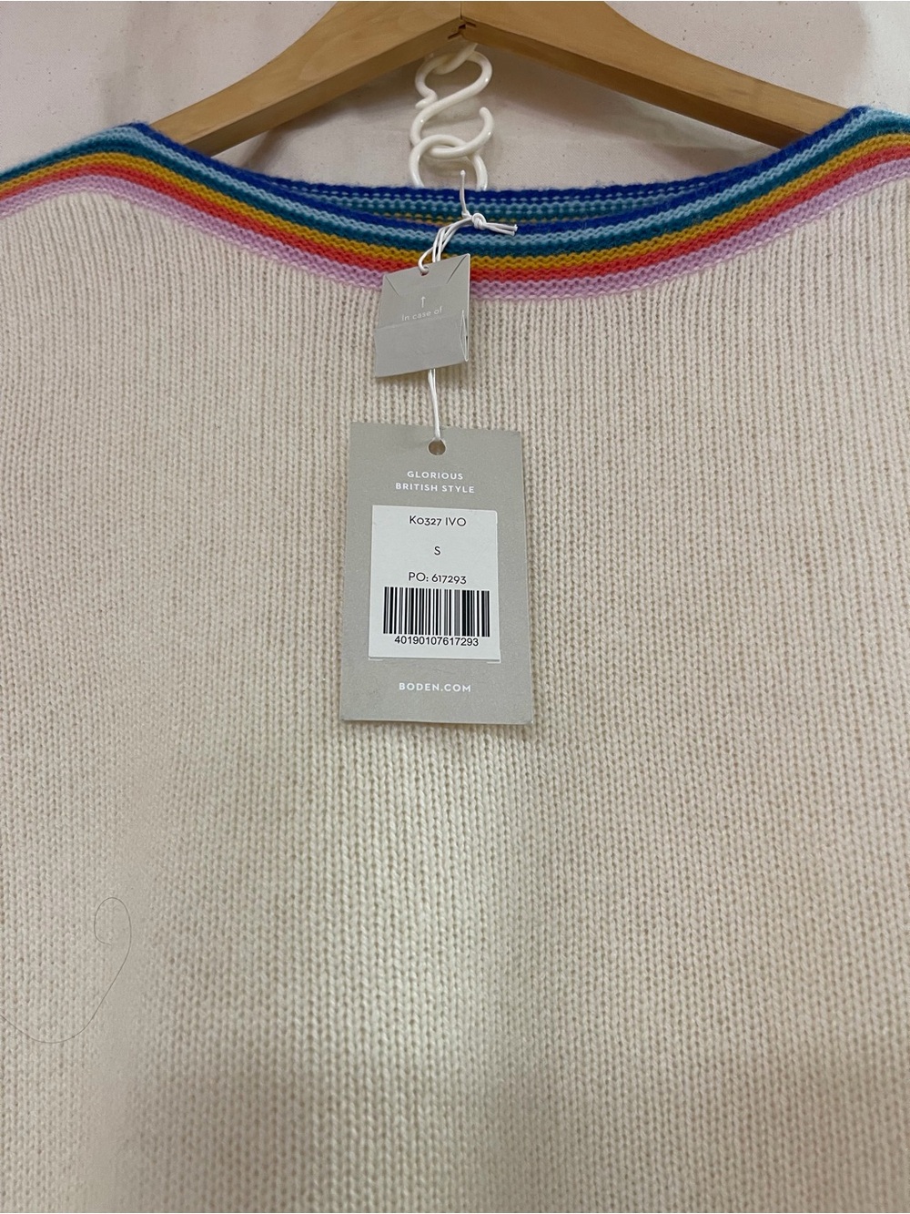 Boden Women’s 100% Cashmere Ivory Rainbow Trim Sweater Size S NWT - Picture 4 of 10